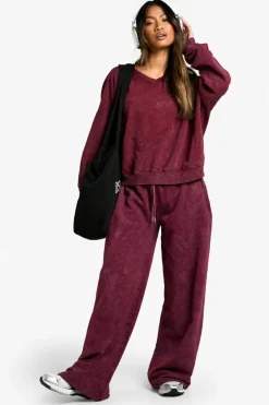 Sweatshirts|Hoodies & Sweatshirts*boohoo Overdyed V Neck Oversized Sweatshirt burgundy