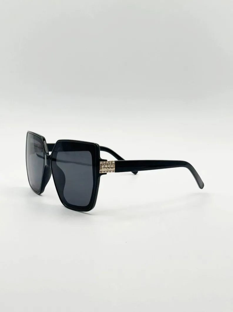Sunglasses*SVNX Oversize Cateye Sunglasses with Diamante Detail in Black