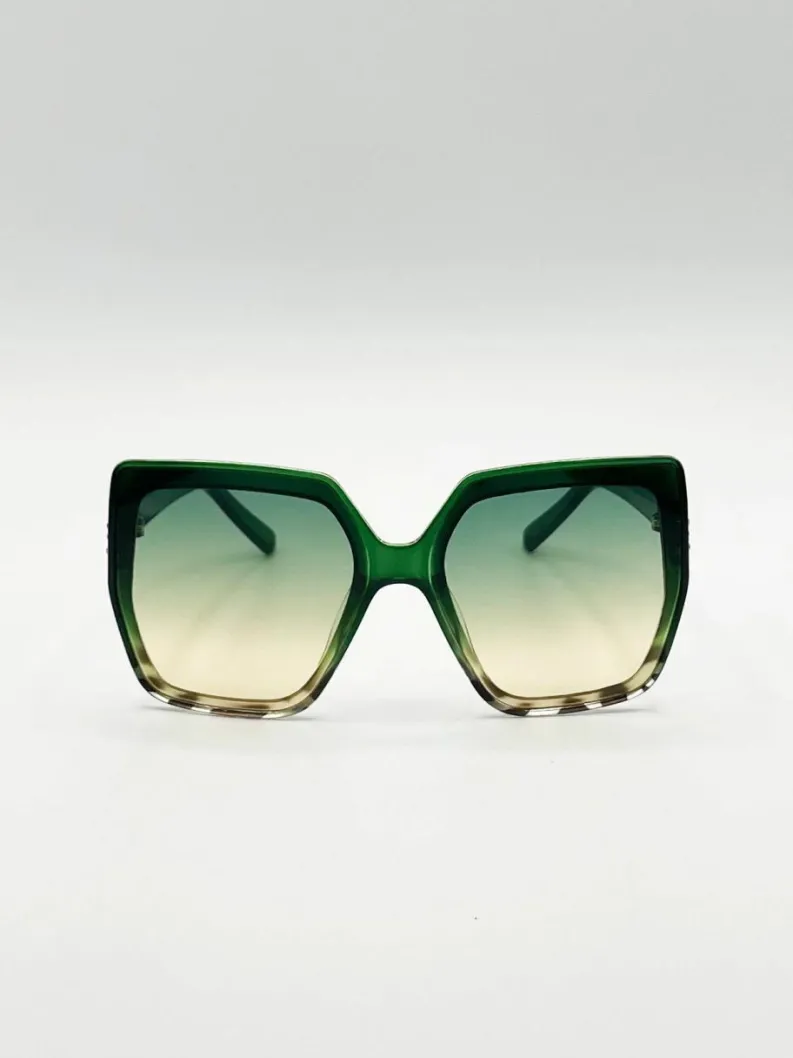 Sunglasses*SVNX Oversize Cateye Sunglasses with Diamante Detail in Green