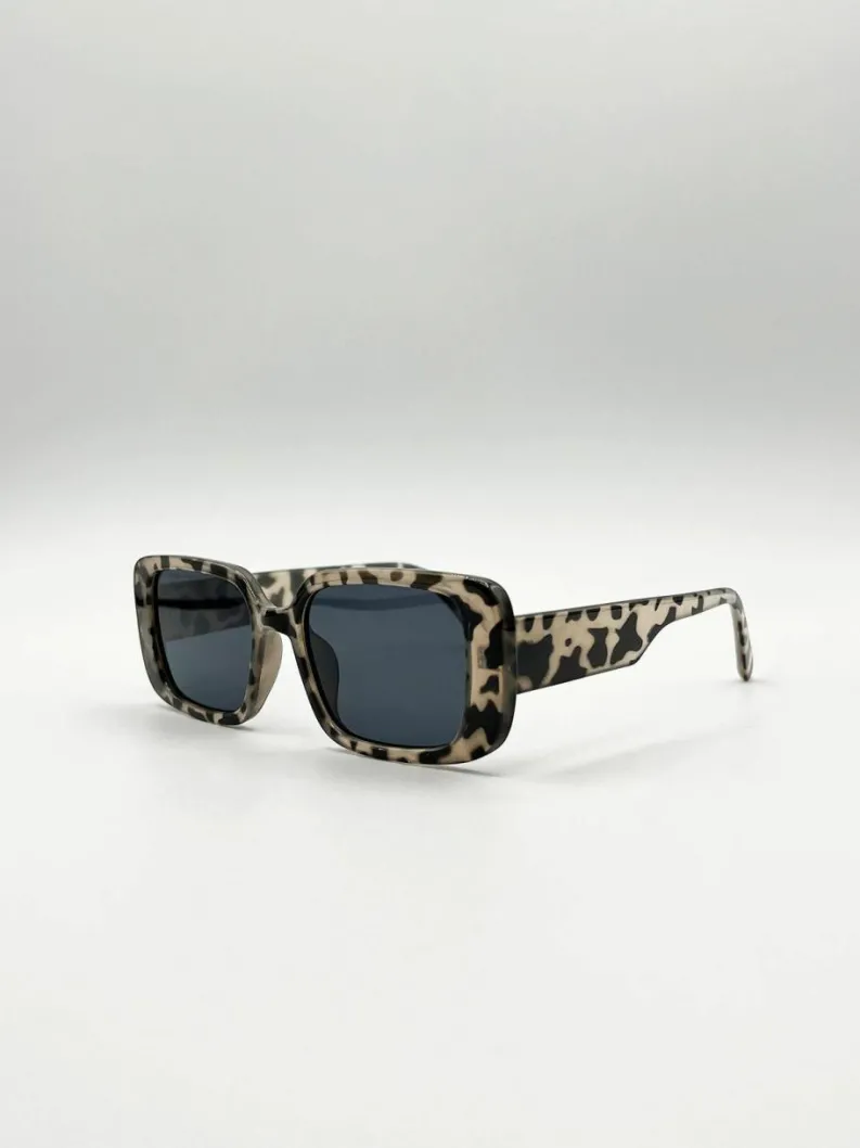 Sunglasses*SVNX Oversized Rectangle Sunglasses in Animal Print Dark Grey
