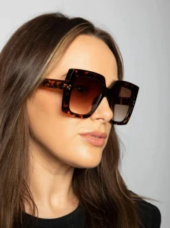 Sunglasses*SVNX Oversized Square Frame in Brown Tortoiseshell Dark Brown