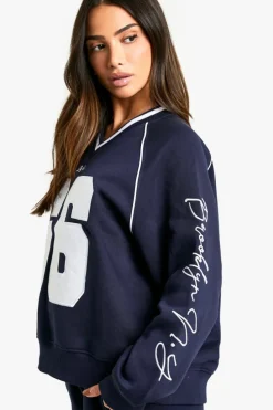 Sweatshirts|Hoodies & Sweatshirts*boohoo Petite 66 Applique V Neck Sweatshirt navy