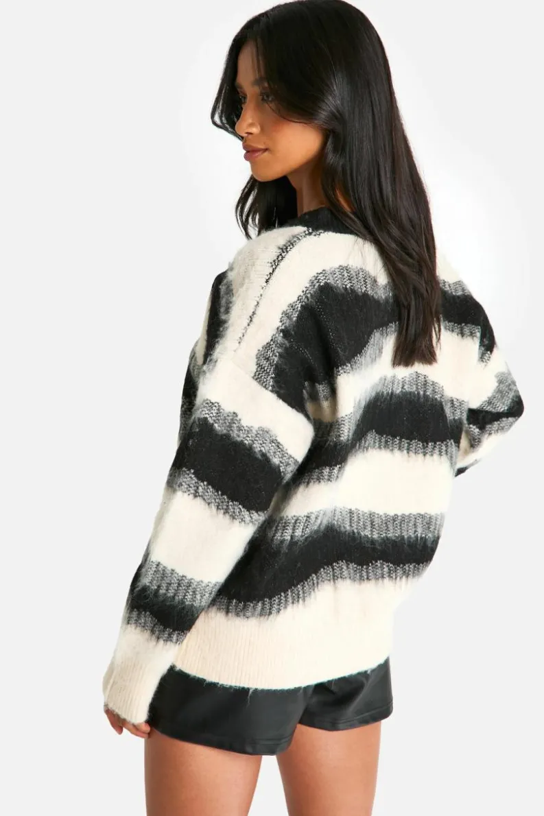 Oversized Jumpers*boohoo Petite Brushed Jacquard Oversized Jumper cream
