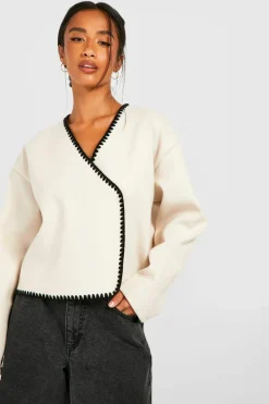 Up To 80% Off Winter Warmers*boohoo Petite Contrast Stitch Wool Look Boxy Jacket cream