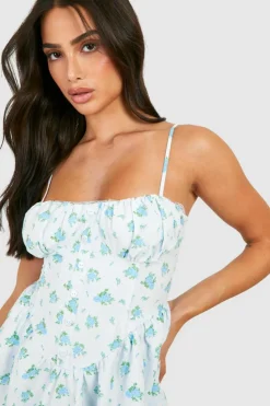 Skater Dresses*boohoo Petite Ditsy Floral Strappy Milkmaid Mini Dress blue
