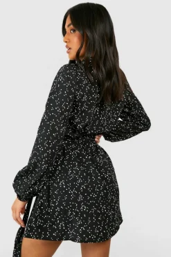 Skater Dresses*boohoo Petite Ditsy Spot Print Belted Skater Dress black