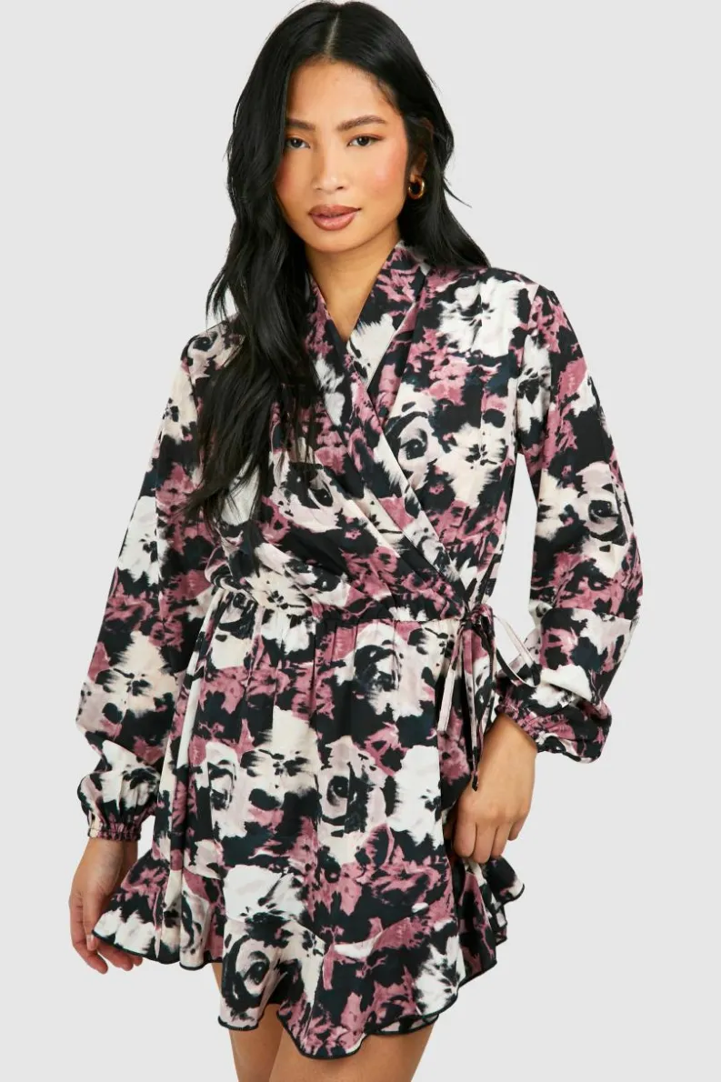 Wrap Dresses*boohoo Petite Wrap Mini Dress floral