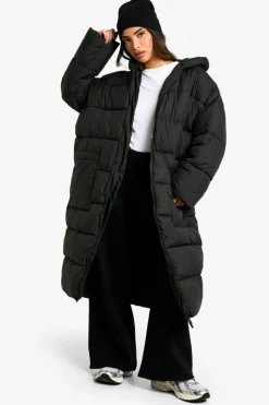 Up To 80% Off Winter Warmers|Puffer Jackets*boohoo Petite Oversized Hooded Longline Puffer Coat black
