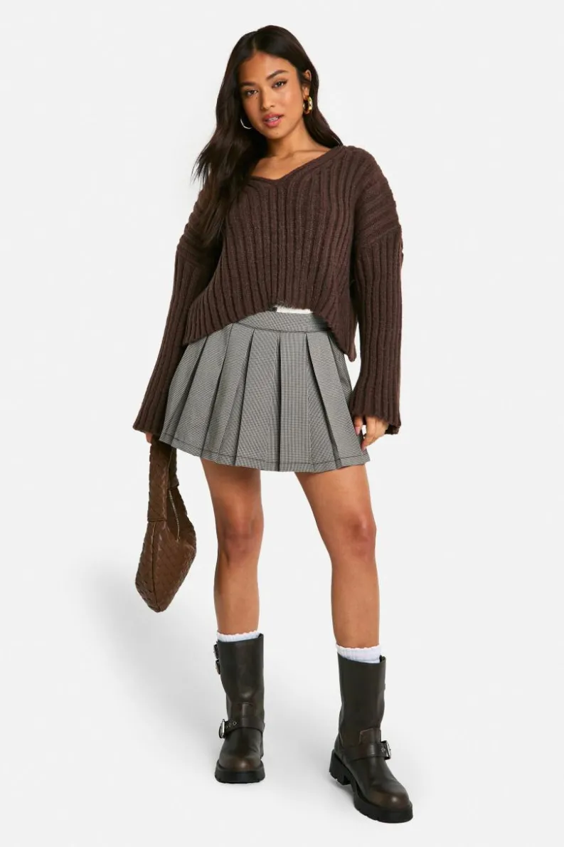 Jumpers|Jumpers & Cardigans*boohoo Petite Ribbed V Neck Cropped Knitted Jumper chocolate