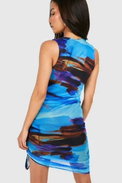 Bodycon Dresses*boohoo petite Ruched Hem Abstract Bodycon Dress blue