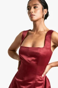 Skater Dresses*boohoo Petite Satin Structu Square Neck Skater Dress red