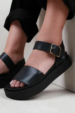 Sandals*Where's That From Phoenix' Wide Fit Classic Flat Sandals With Strap And Buckle Detail Black
