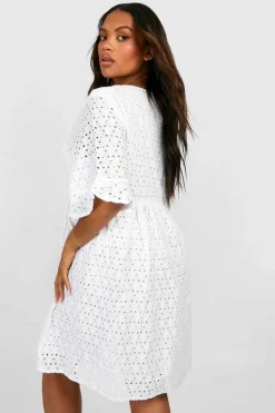 Smock Dresses*boohoo Plus Broderie Smock Dress white