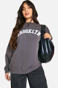 Sweatshirts|Hoodies & Sweatshirts*boohoo Plus Brooklyn Applique Sweatshirt charcoal