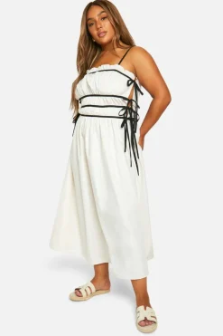 Smock Dresses*boohoo Plus Contrast Shirred Waist Midaxi Dress ecru
