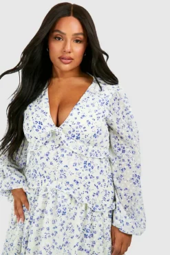 Smock Dresses*boohoo Plus Ditsy Floral Waist Detail Maxi Dress white