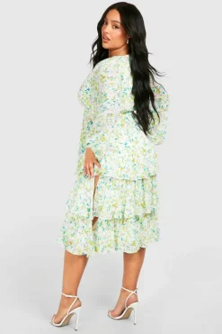 Skater Dresses|Midi Dresses*boohoo Plus Dobby Floral Tiered Midi Skater Dress ivory