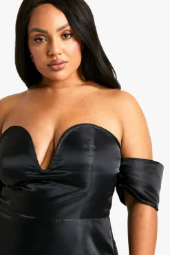 Skater Dresses|Mini Dresses*boohoo Plus Drop Shoulder V Plunge Skater Dress black
