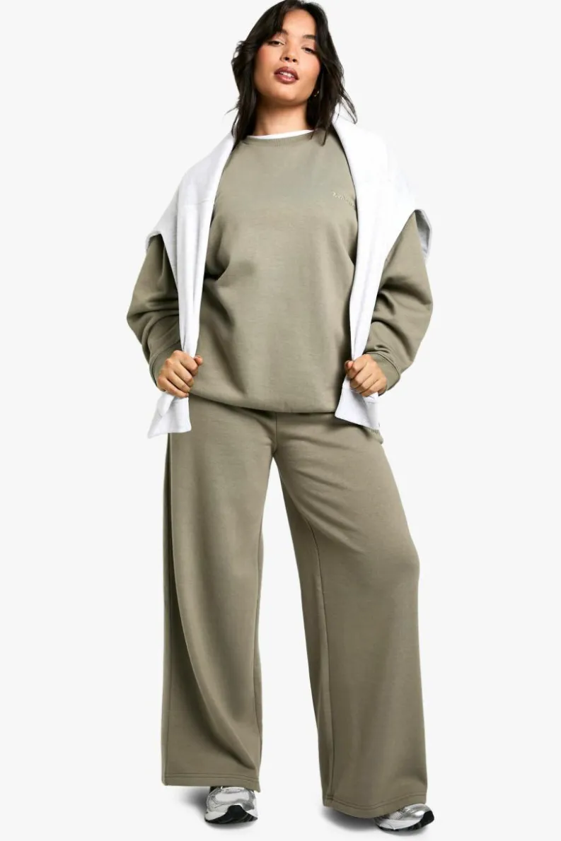 Sweatshirts|Hoodies & Sweatshirts*boohoo Plus Dsgn Studio Embroidered Oversized Sweatshirt khaki