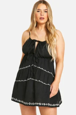 Smock Dresses*boohoo Plus Embroidered Linen Look Tiered Halter Neck Mini Dress black