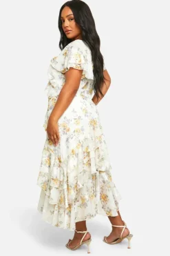 Maxi Dresses*boohoo Plus Floral Dobby Ruffle Maxi Dress ivory