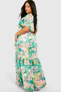 Smock Dresses*boohoo Plus Floral Print Angel Sleeve Maxi Dress green