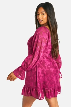 Smock Dresses*boohoo Plus Jacquard Floral Ruffle Milkmaid Dress plum