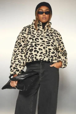 Up To 80% Off Winter Warmers|Bomber Jackets*boohoo Plus Boxy Teddy Bomber Jacket leopard