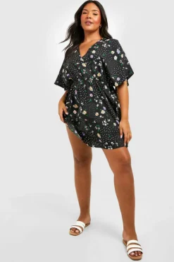 Wrap Dresses*boohoo Plus Mixed Floral Wrap Skater Dress black