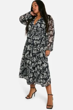 Skater Dresses*boohoo Plus Mono Floral Chiffon Long Sleeve Frill Midaxi Dress black