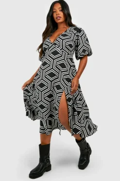 Smock Dresses|Midi Dresses*boohoo Plus Mono Print Midi Smock Dress black
