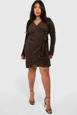 Wrap Dresses*boohoo Plus Plisse Wrap Mini Dress chocolate