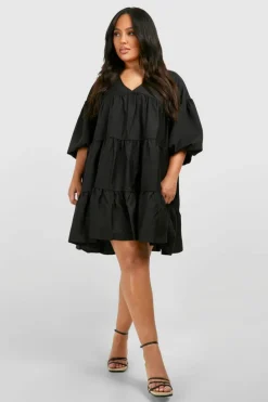 Smock Dresses*boohoo Plus Poplin V Neck Tiered Smock Dress black