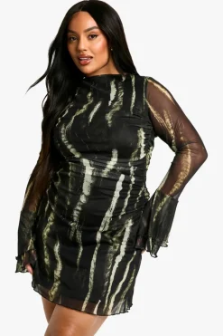 Mini Dresses*boohoo Plus Printed Ruffle Shift Dress black