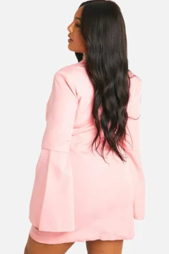 Blazer Dresses*boohoo Plus Self Fabric Flare Sleeve Blazer Dress baby pink