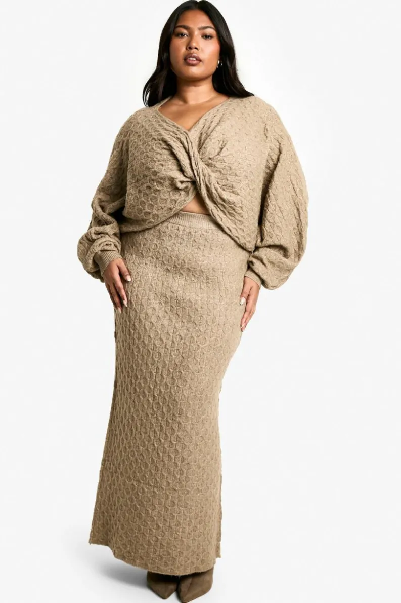 Up To 80% Off Winter Warmers*boohoo Plus Soft Cable Twist Front Crop Jumper And Maxi Skirt Set mocha