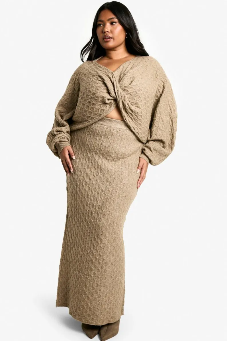 Up To 80% Off Winter Warmers*boohoo Plus Soft Cable Twist Front Crop Jumper And Maxi Skirt Set mocha