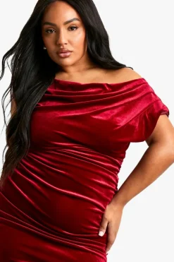 Midi Dresses*boohoo Plus Velvet Asymmetric Ruched Midi Dress berry