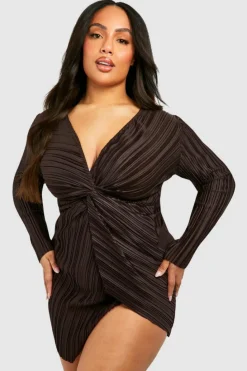 Wrap Dresses*boohoo Plus Wide Plisse Twist Front Wrap Dress chocolate
