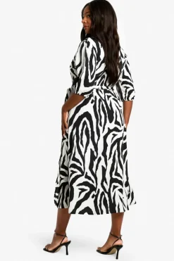 Wrap Dresses|Midi Dresses*boohoo PLUS WOVEN ANIMAL PRINT WRAP MIDI DRESS black