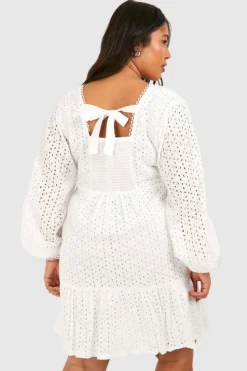 Smock Dresses*boohoo Plus Woven Broderie V Neck Long Sleeve Smock Dress white
