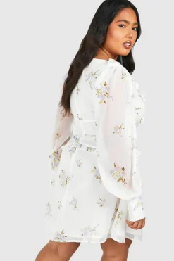 Skater Dresses*boohoo Plus Woven Floral Print Ruffle Detail Long Sleeve Mini Dress cream