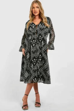 Midi Dresses*boohoo Plus Woven Paisley Print Frill Sleeve Midi Dress black