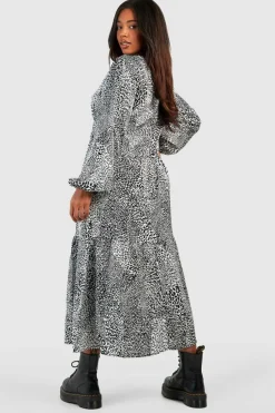 Smock Dresses*boohoo Plus Woven Printed Lone Sleeve Satin Dress black