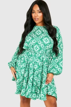 Smock Dresses*boohoo Plus Woven Tile Print Smock Dress green
