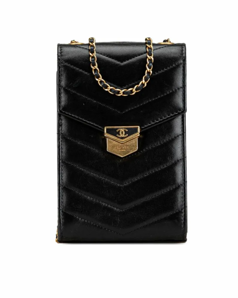 Clutch Bags*Chanel Preloved Calfskin Chevron Medal Envelope Clutch with Chain Black