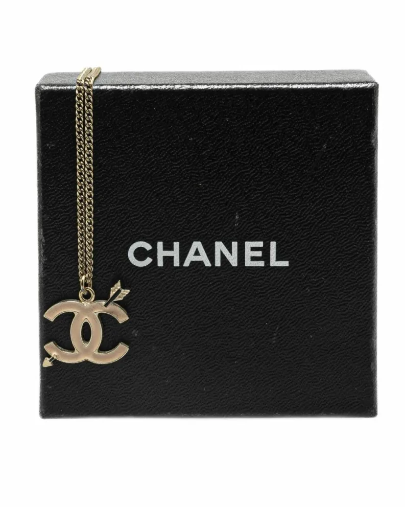 Necklaces*Chanel Preloved CC Arrow Pendant Necklace Gold