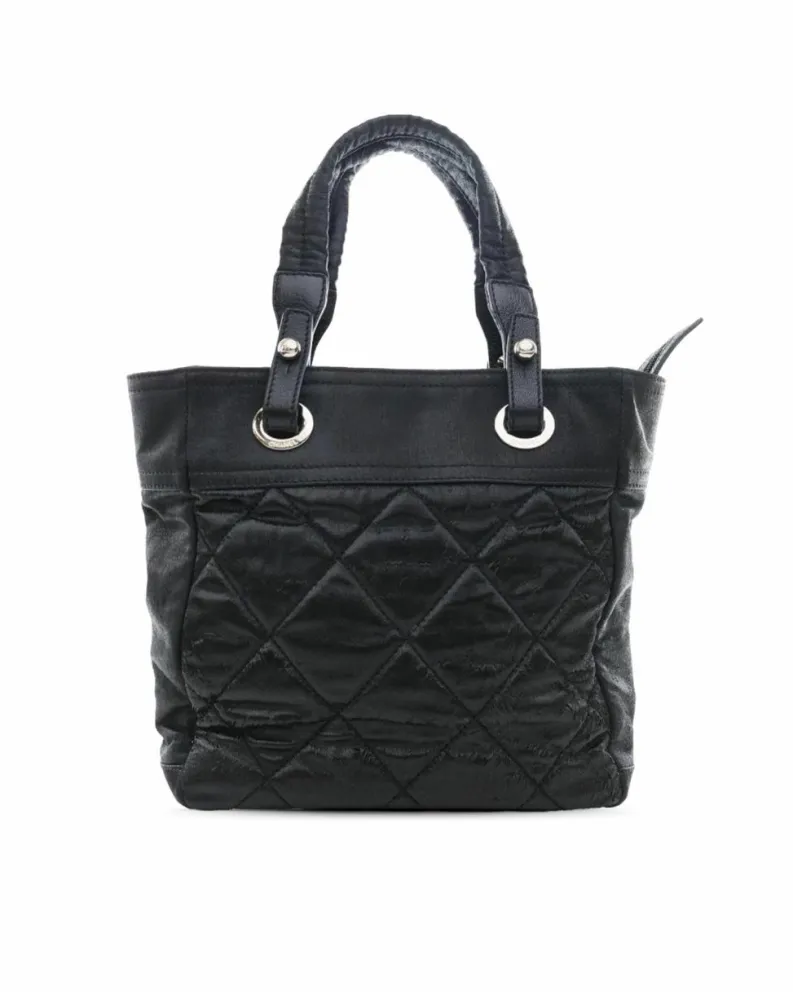 Tote Bags*Chanel Preloved Chic Quilted Tote Bag with Nylon Trim and Zip Closure Black