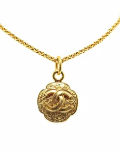 Necklaces*Chanel Preloved Plated Medallion Clover Necklace with Hook Closure Gold