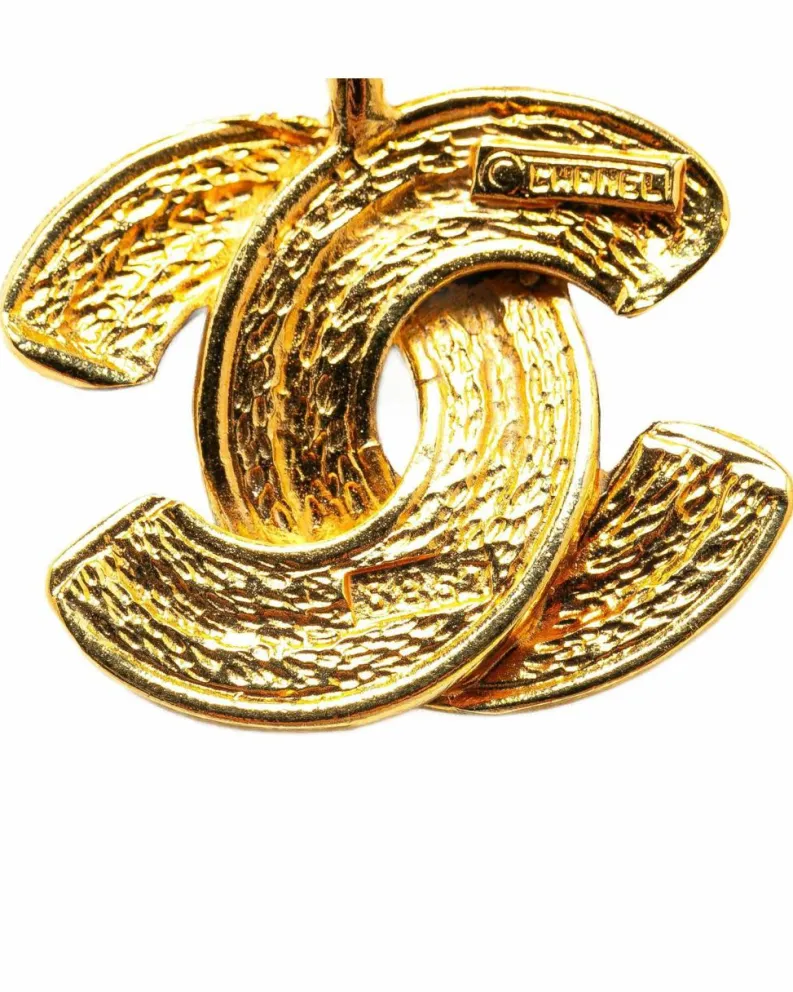 Necklaces*Chanel Preloved Plated Quilted Pendant Necklace Gold